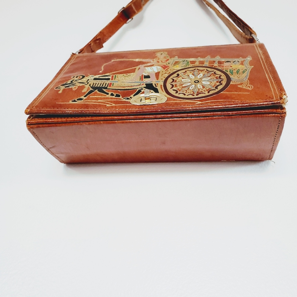 Vintage | Painted Scene Leather Bag - Picture 4 of 15